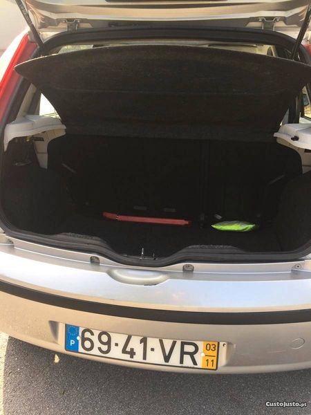 Fiat Punto • 2003 • 180,000 km 4