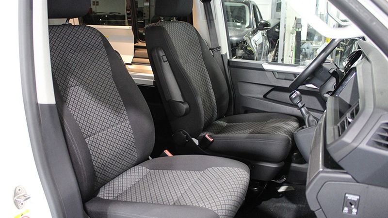 Volkswagen California • 2021 • 16,534 km 24