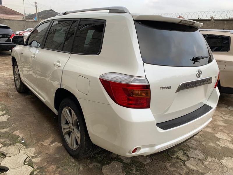Toyota Highlander • 2014 • 25,000 km 8