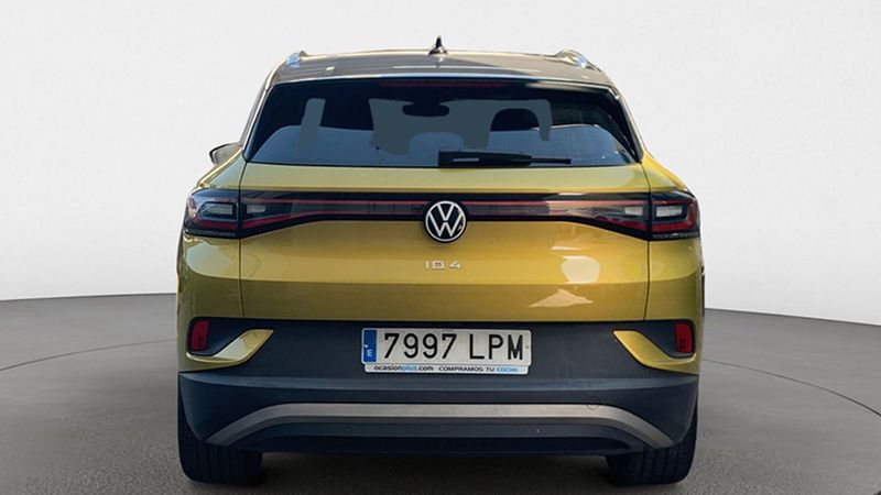 Volkswagen ID.4 • 2021 • 99,402 km 10