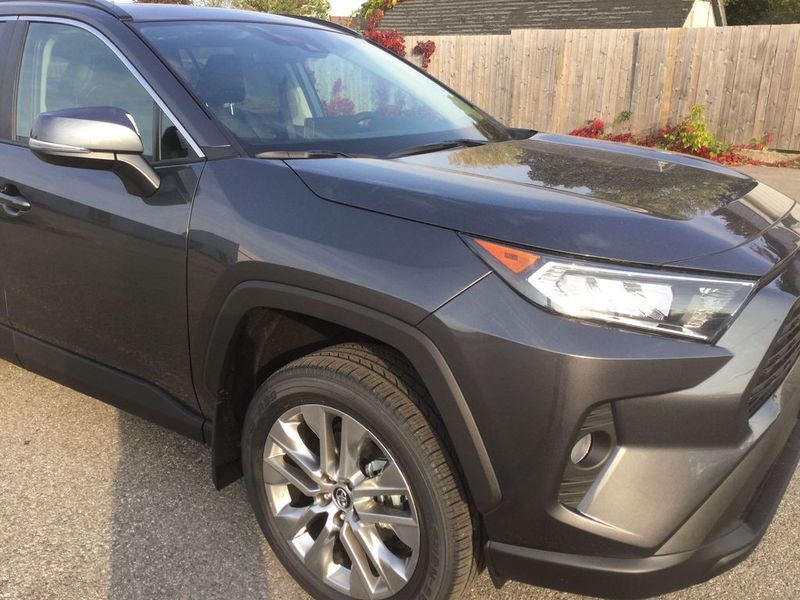 Toyota RAV4 Hybrid • 2020 • 13,000 km 2