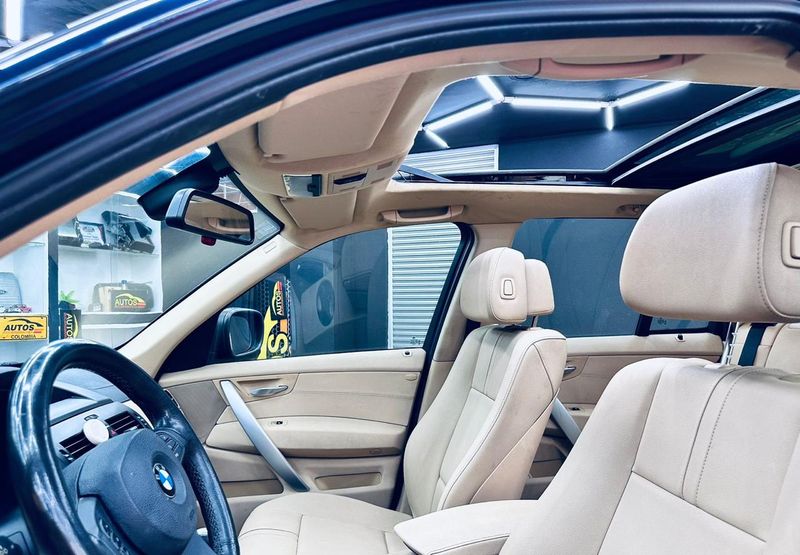 BMW X3 • 2010 • 128,000 km 5