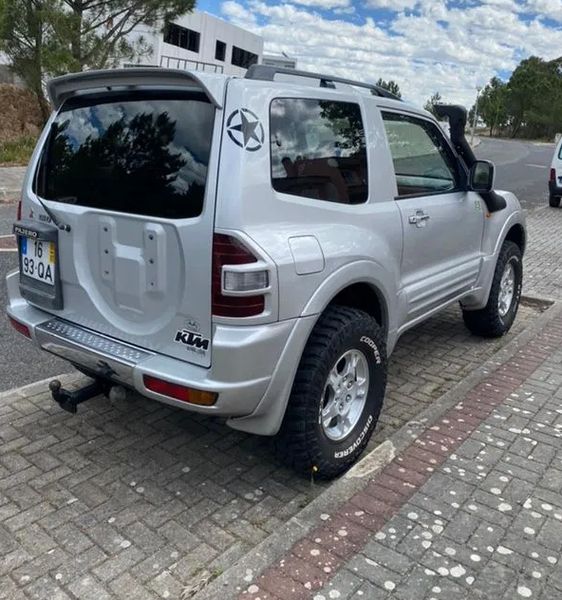 Mitsubishi Pajero • 2000 • 277,000 km 2