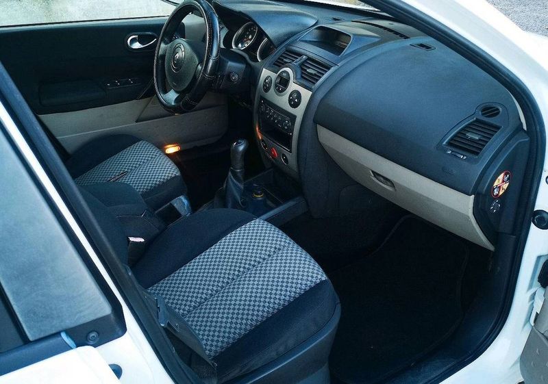 Renault Mégane • 2004 • 149,000 km 6