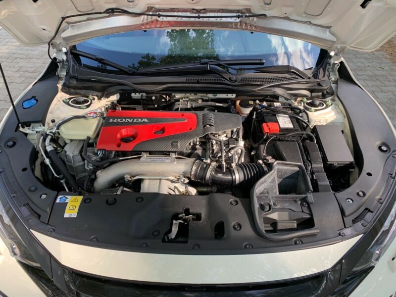 Honda Civic • 2017 • 124,000 km 14