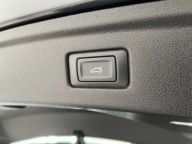 Audi A5 Sportback • 2017 • 80,000 km 10