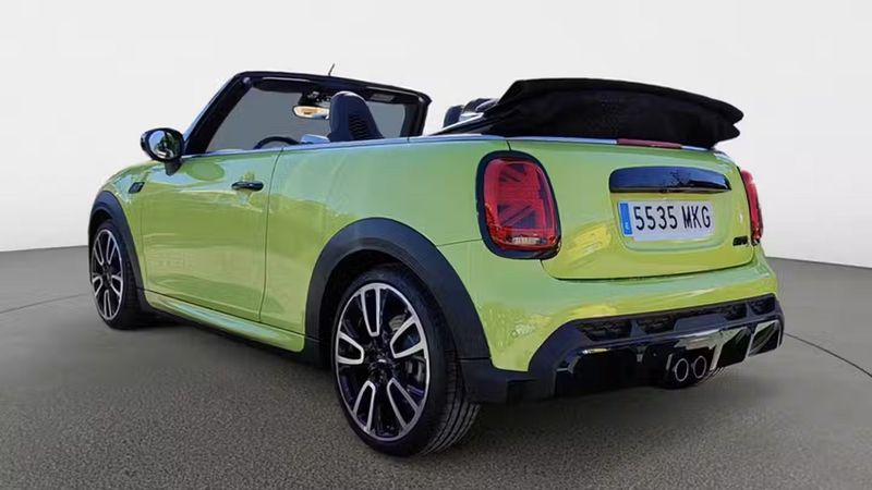 MINI Cooper S • 2023 • 4,288 km 4