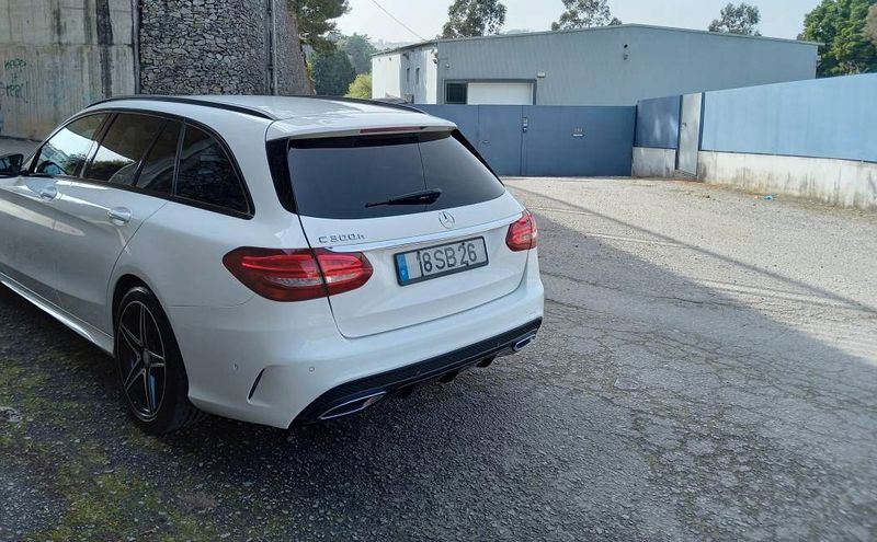Mercedes-Benz C • 2016 • 199,999 km 2