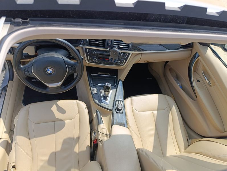 BMW 328i • 2012 • 209,000 km 6