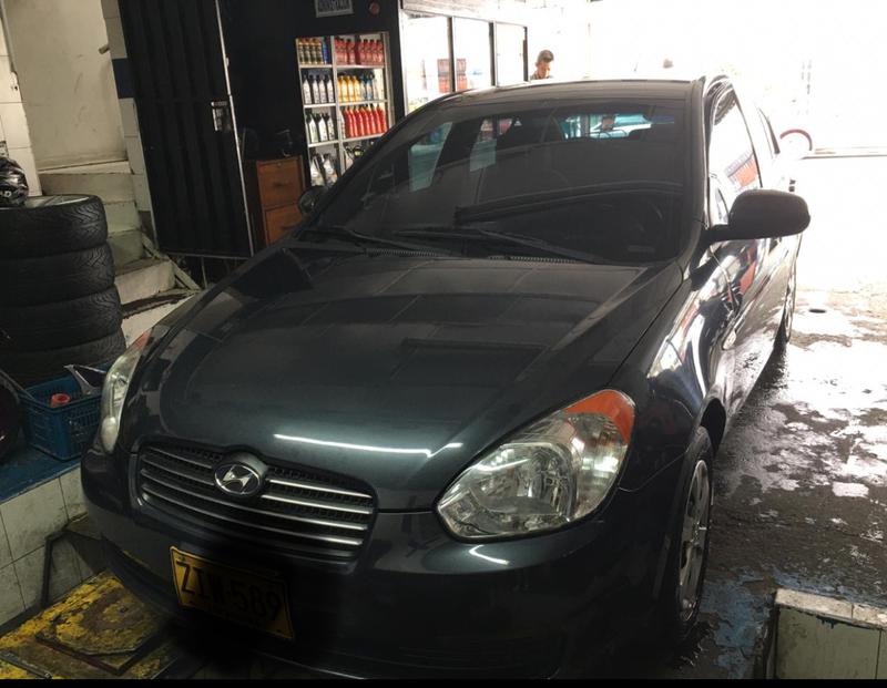 Hyundai Accent • 2011 • 96,000 km 11
