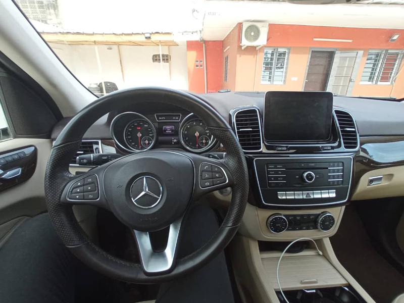 Mercedes-Benz GLE • 2017 • 40,000 km 1