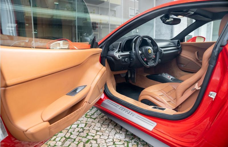 Ferrari 458 Italia • 2013 • 40,000 km 3