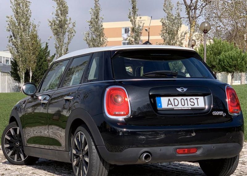 MINI Cooper • 2017 • 79,000 km 3