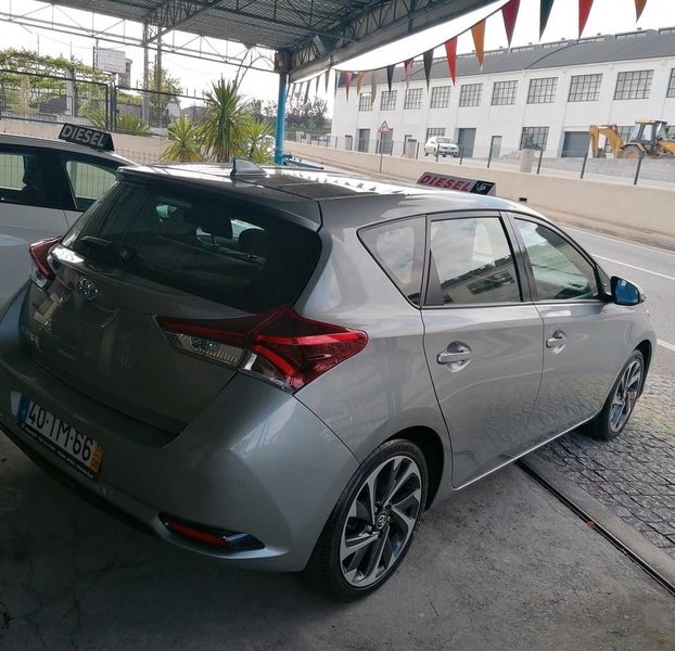 Toyota Auris • 2017 • 99,999 km 7