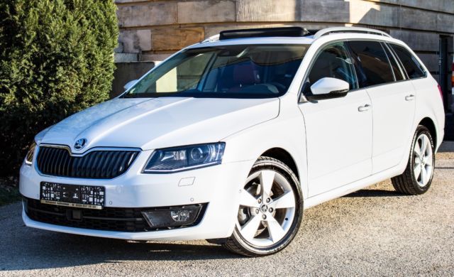 Škoda Octavia Combi • 2016 • 60,000 km 1