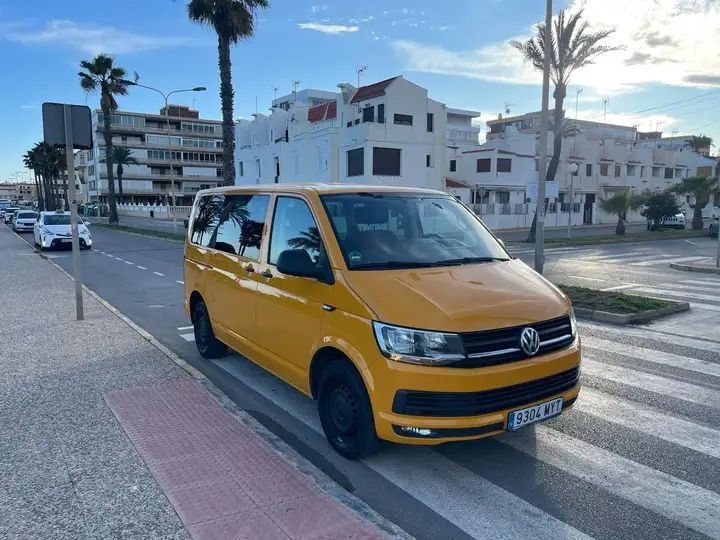Volkswagen Multivan • 2018 • 290,000 km 7