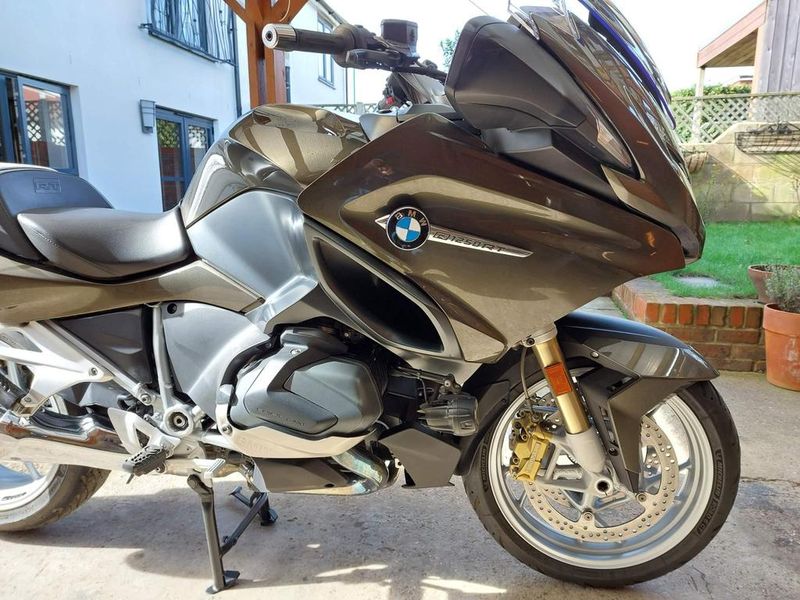 Bmw r1250gs • 2020 • 11,090 km 2