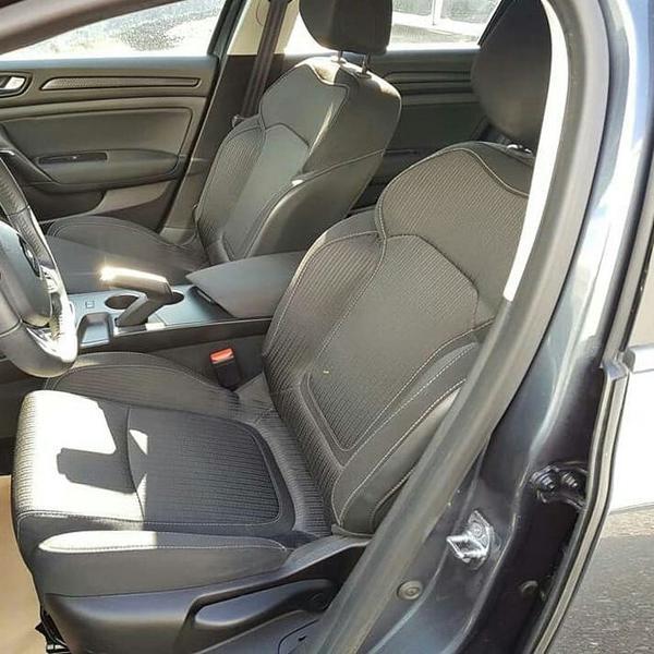 Renault Mégane • 2017 • 92,000 km 4