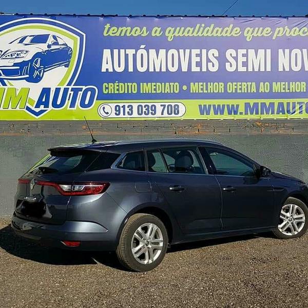 Renault Mégane • 2017 • 92,000 km 3