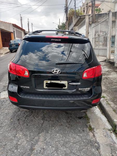 Hyundai Santa Fe • 2009 • 170,000 km 5