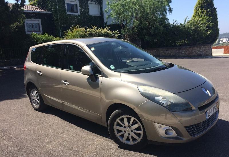 Renault Grand Scenic • 2009 • 95,230 km 2