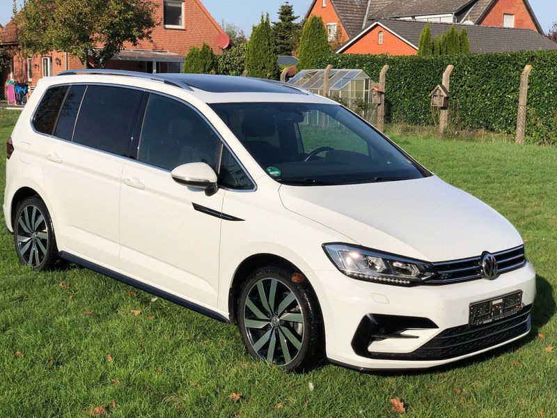 Volkswagen Touran • 2017 • 111,000 km 5