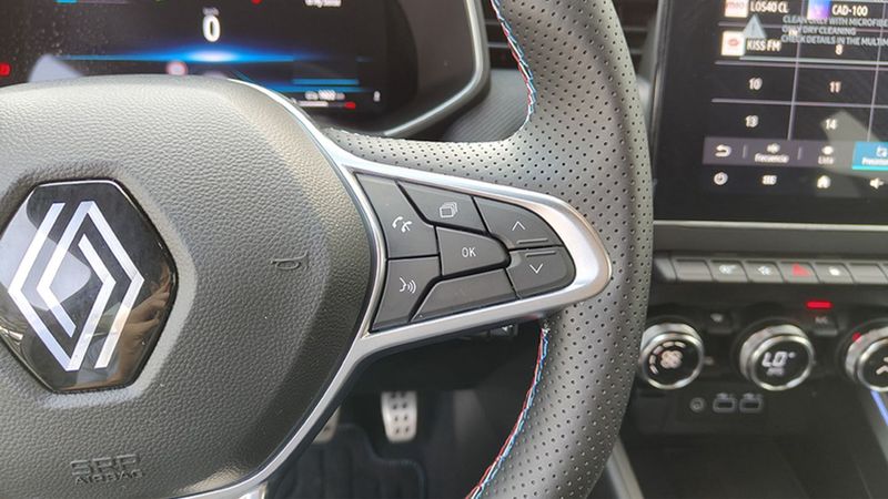 Renault Clio • 2024 • 1,020 km 20