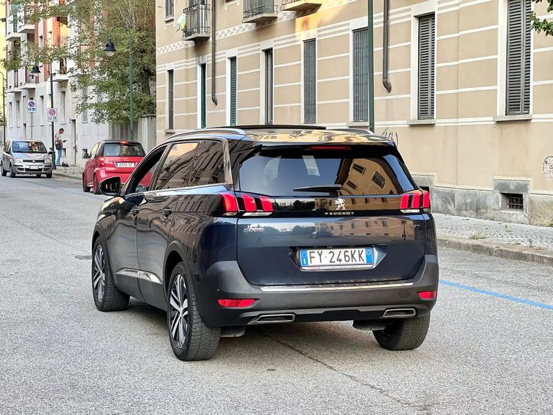Peugeot 5008 • 2019 • 67,000 km 10
