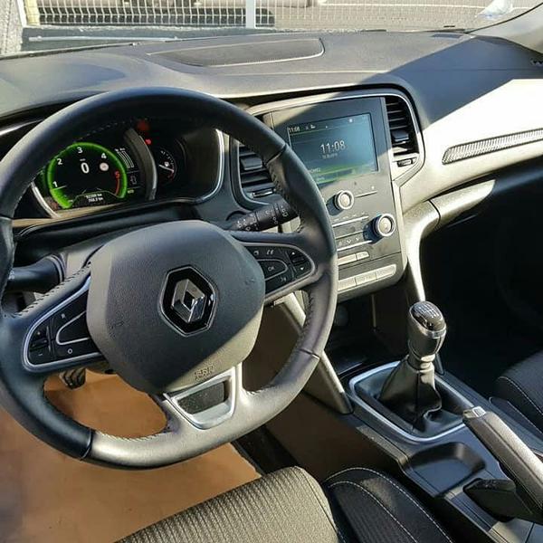 Renault Mégane • 2017 • 92,000 km 8