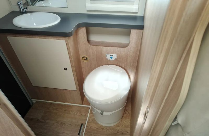 Peugeot Bipper • 2024 • 16,729 km 11