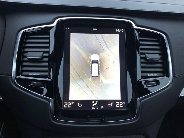 Volvo XC • 2016 • 99,857 km 2