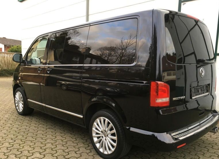 Volkswagen T5 • 2010 • 121,600 km 7