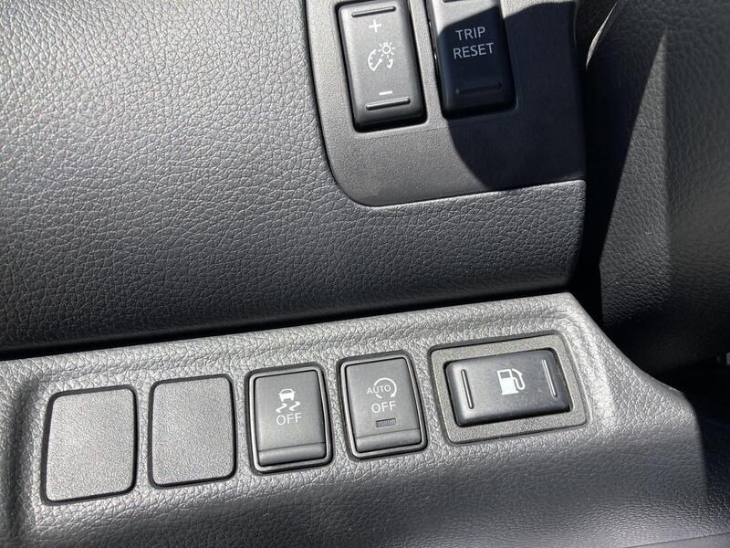 Nissan Navara • 2021 • 70,265 km 26