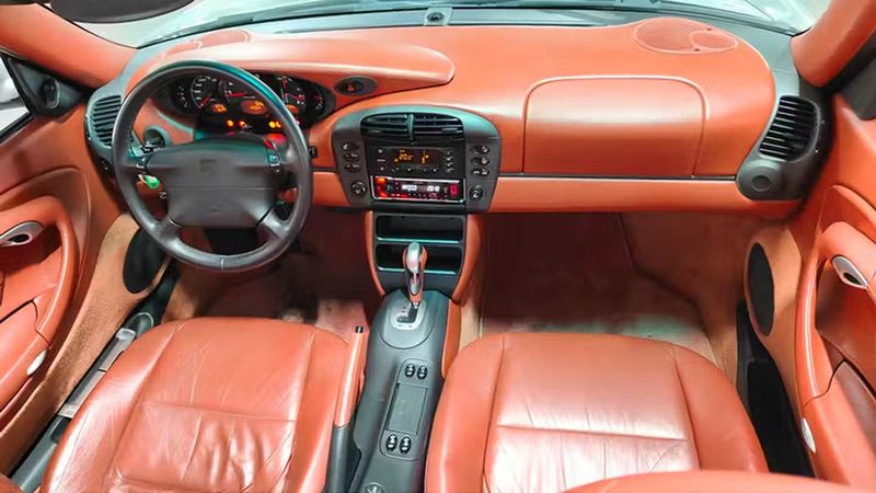 Porsche 911 Carrera Cabrio • 1999 • 97,135 km 9