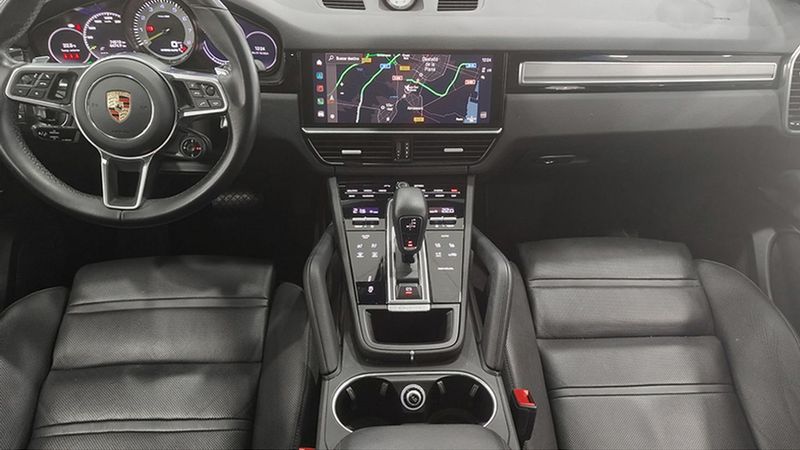 Porsche Cayenne • 2023 • 74,513 km 8
