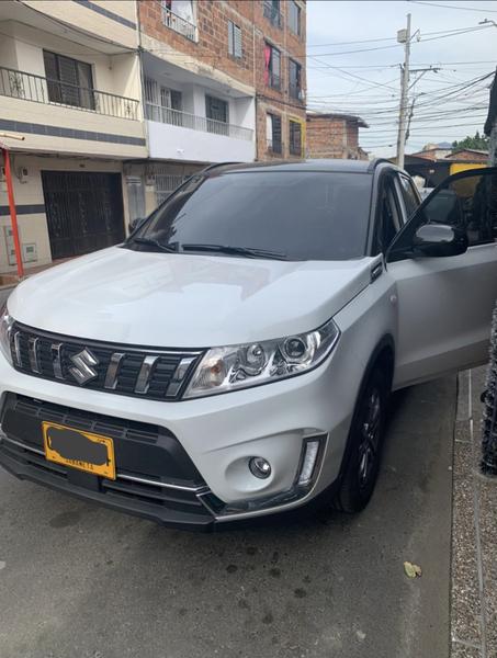 Suzuki Vitara • 2020 • 8,500 km 8