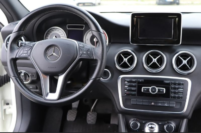 Mercedes-Benz A-Class • 2014 • 99,347 km 4