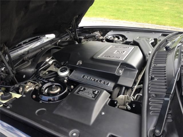 Bentley Azure • 1998 • 32,000 km 8