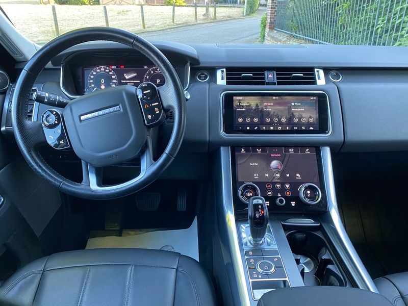 Land Rover Range Rover Sport • 2018 • 94,000 km 5