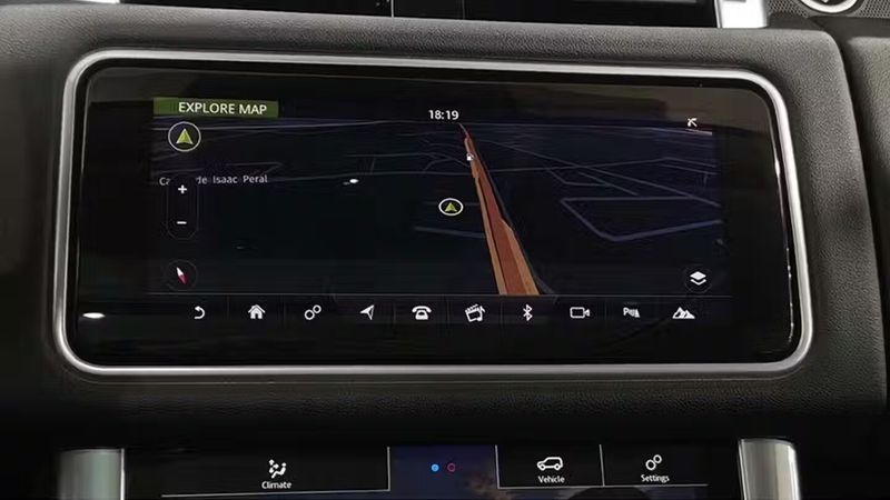 Land Rover Range Rover Sport • 2018 • 97,068 km 8