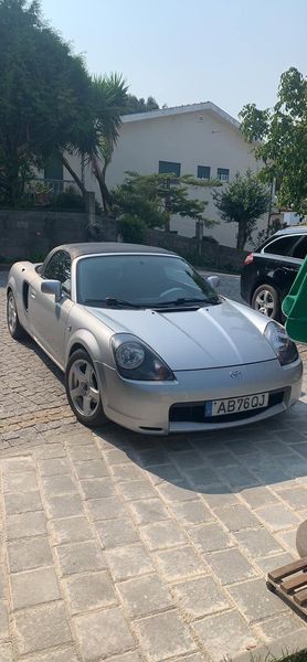 Toyota MR2 • 2015 • 80,000 km 1