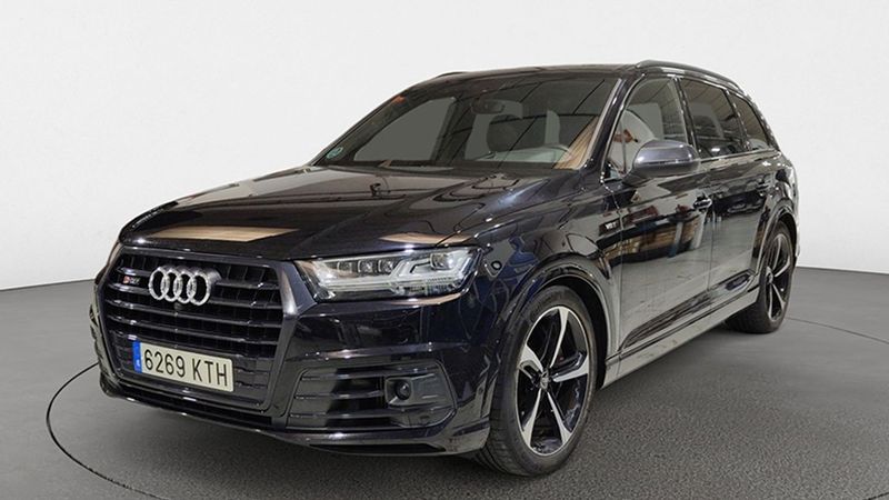 Audi SQ7 • 2018 • 108,000 km 1