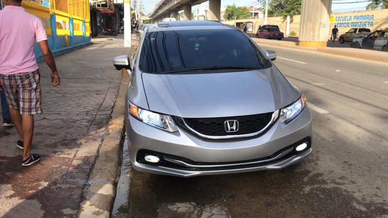 Honda Civic • 2015 • 1 km 7