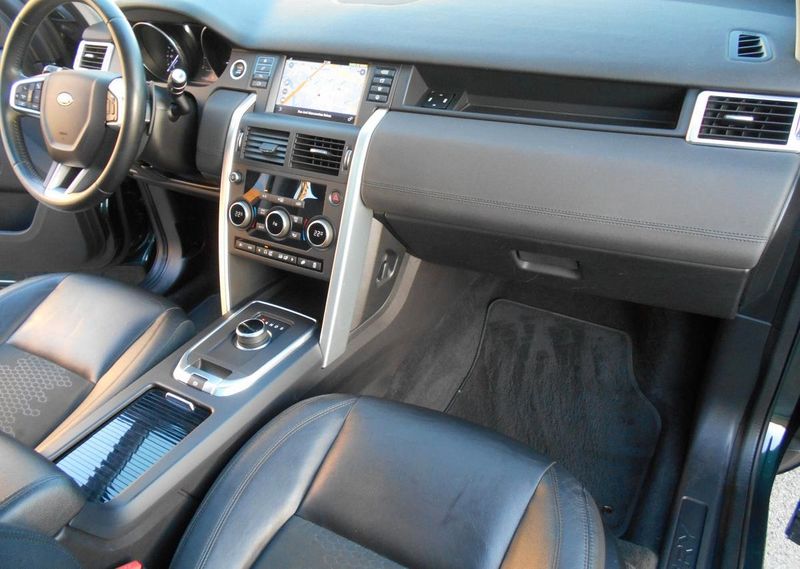 Land Rover LR2 • 2016 • 160,000 km 4