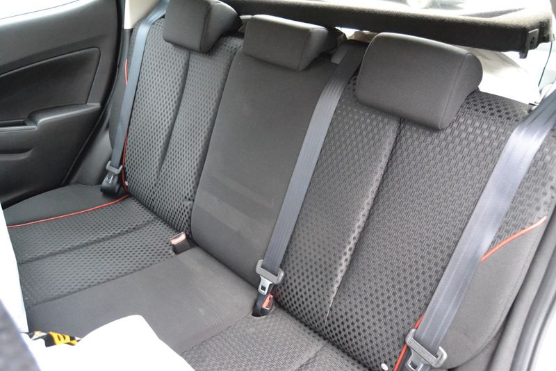 Mazda 2 • 2012 • 112,000 km 4