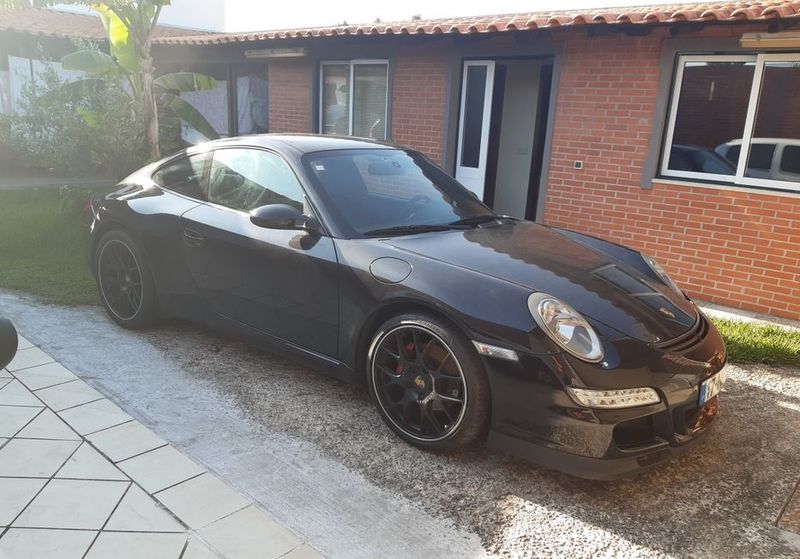 Porsche 911 • 2006 • 160,000 km 4