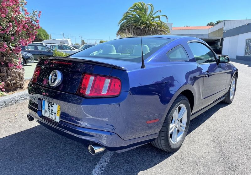 Ford Mustang • 2012 • 56,125 km 3