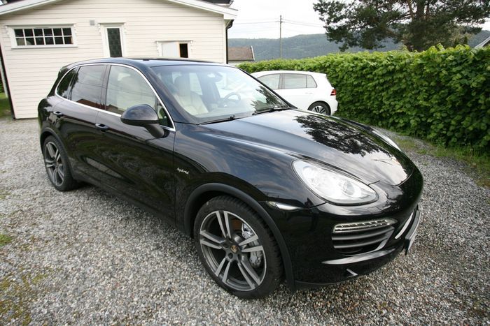 Porsche Cayenne • 2012 • 163,000 km 1