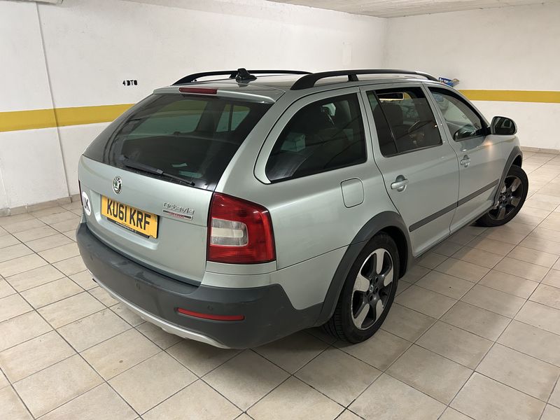 Škoda Octavia • 2011 • 203,400 mi 2