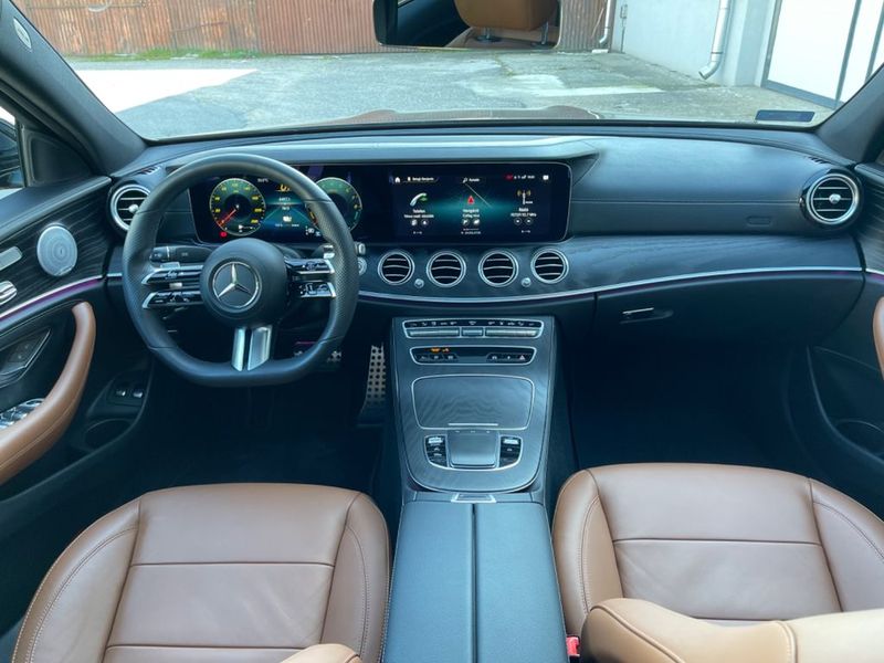 Mercedes-Benz E • 2021 • 18,200 km 5